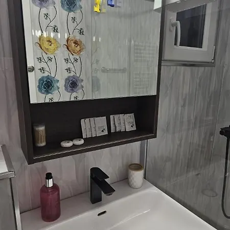 Apartman Nou, Complet Utilat, Ideal Pentru Familii, Aproape De Mall, Parc Si Plaja *